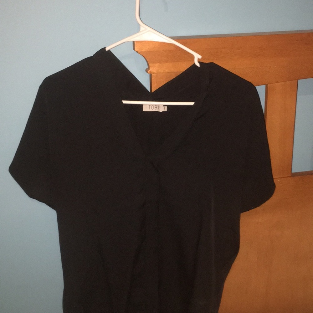 Black t/shirt